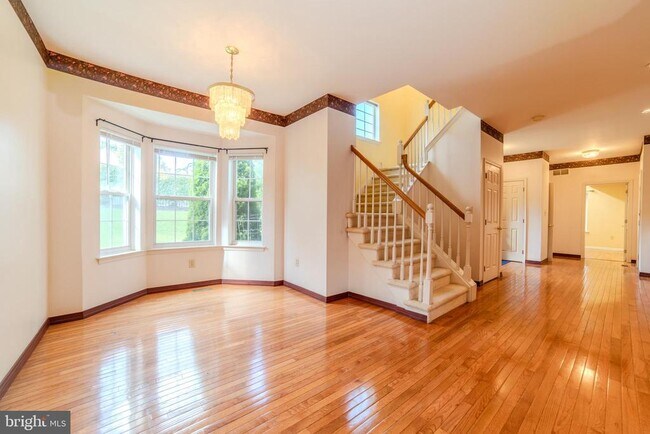 Foto del edificio - 651 Fawn Cir