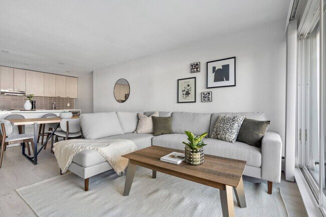 Photo du bâtiment - 55 E 12th Ave