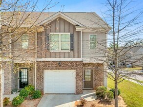 Building Photo - 3316 Pennington Dr