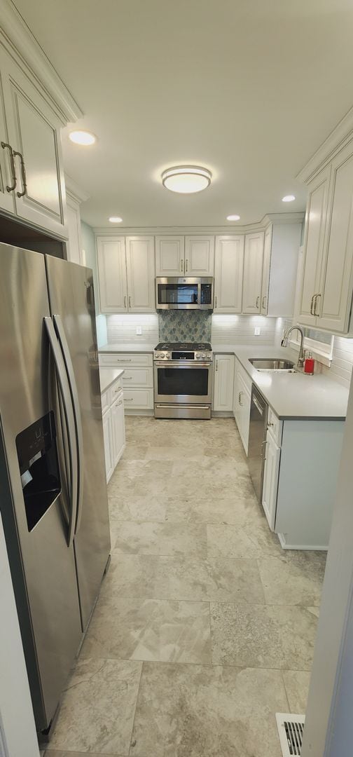Building Photo - 209 Knoll Crest Dr