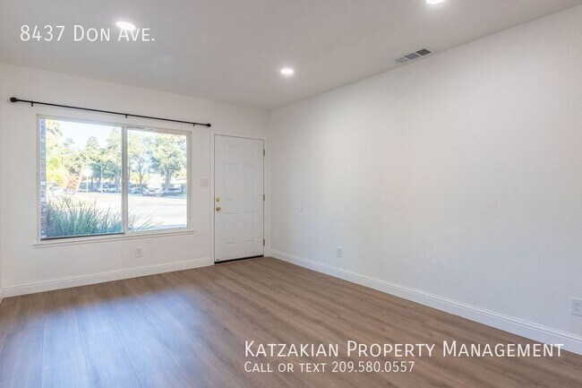 Building Photo - Fully Renovated 2-Bedroom 1-Bathroom North...