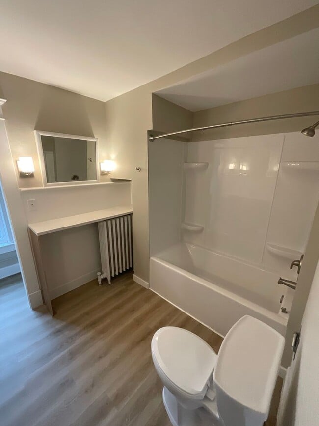 Foto del edificio - 601 Woodland Ave