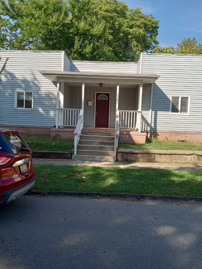 Foto del edificio - Cozy 3 bedroom ranch style single family house close to the Short North