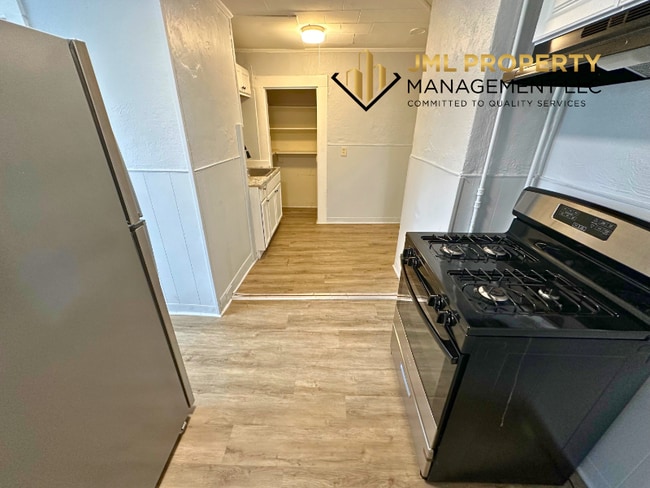 Foto del edificio - 826 County St