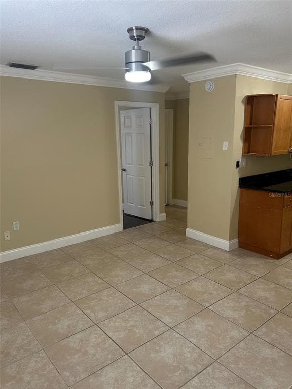 Building Photo - 5221 Bayshore Blvd