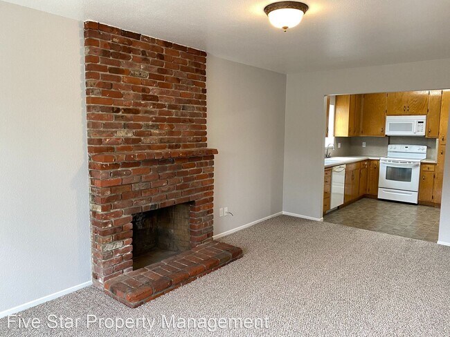 Building Photo - 3 br, 2 bath House - 2009 Plaunt Dr