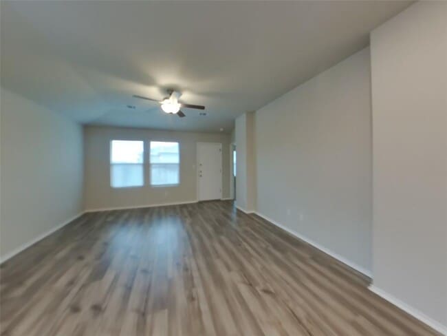 Building Photo - 5217 Saddle Clb Dr