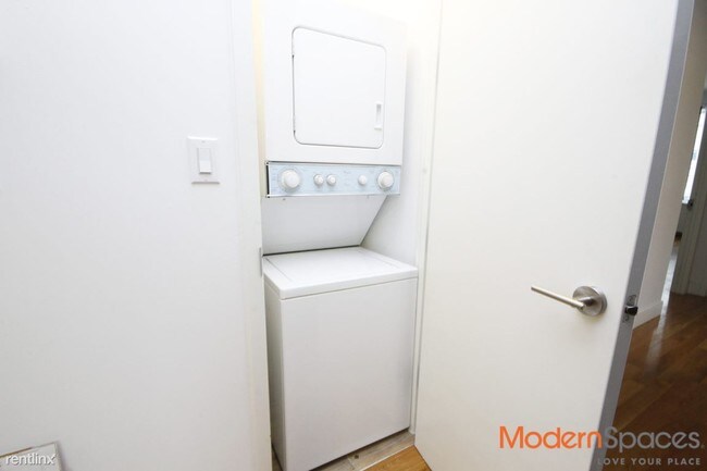 Foto del edificio - 3263 37th St