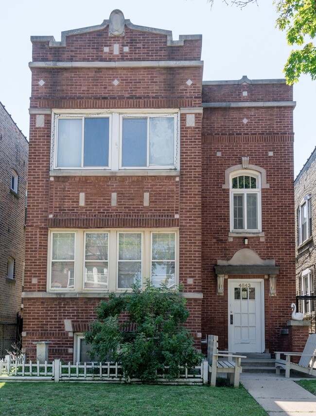 Building Photo - 4843 W George St