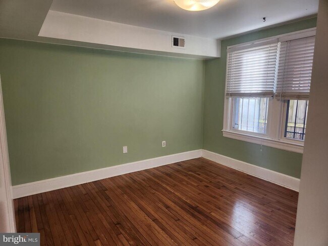 Foto del edificio - 1412 A St SE