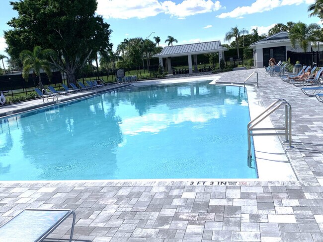 Foto del edificio - 9872 Liberty Ct