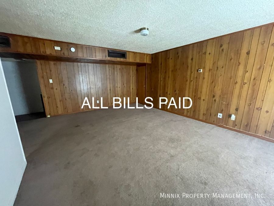 Primary Photo - 310 SW 42nd Ave