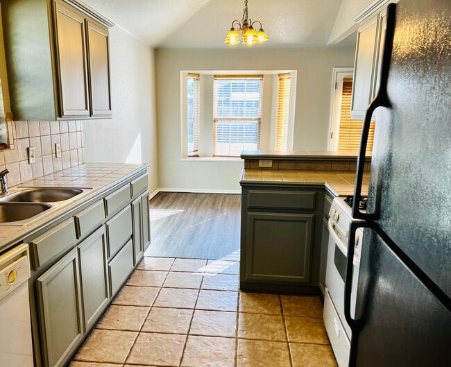 Foto del edificio - Updated 3BD 2BA Home Located in a Great Norman Neighborhood!!