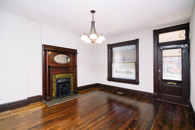 Building Photo - 3151 Arsenal St