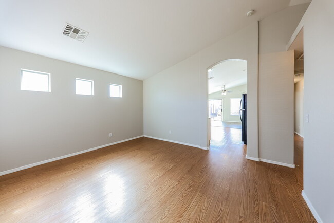 Building Photo - 14879 W Acapulco Ln
