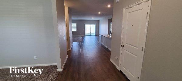 Building Photo - 10080 Pappas Dr