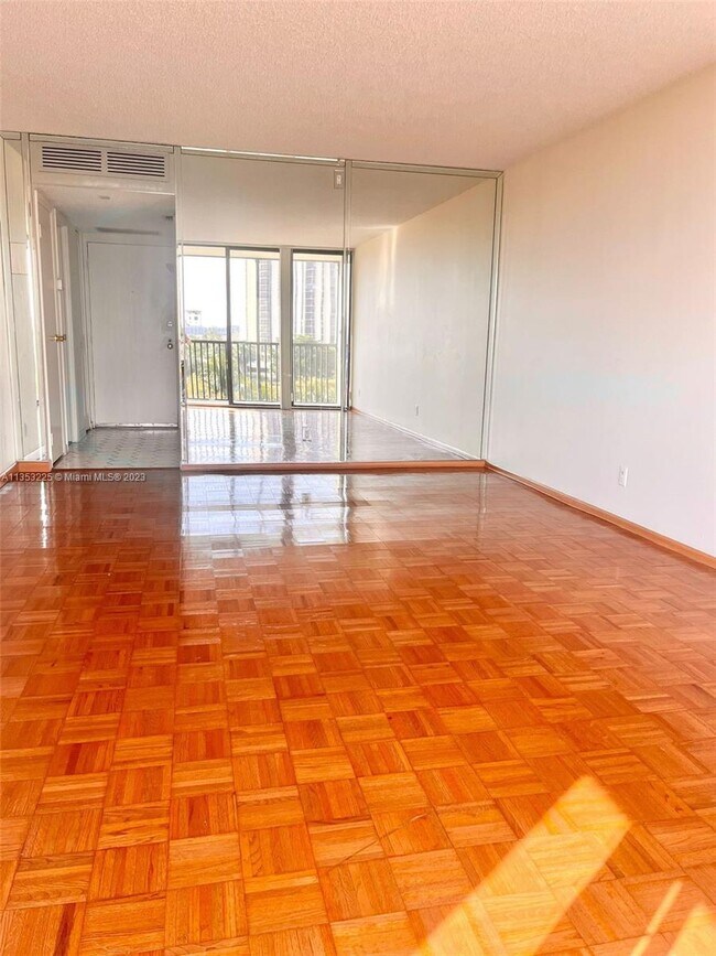 3101 N Country Club Dr Unit 603, Aventura, FL 33180 Condo for Rent in