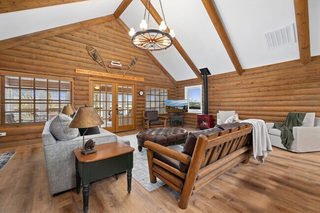 Foto del edificio - 19412 Pinecrest Ln