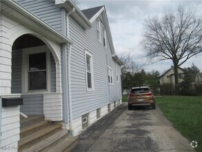 Building Photo - 5137 Miller Ave
