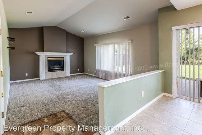 Building Photo - 4 br, 2.5 bath House - 3230 Wetterhorn Drive