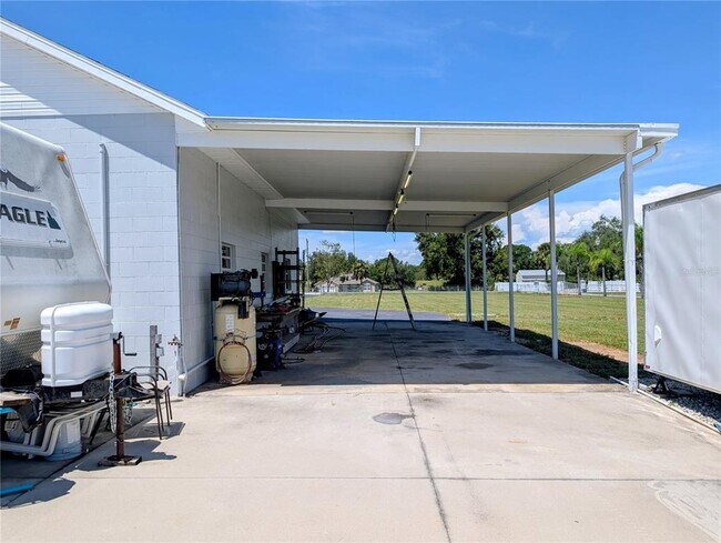 Foto del edificio - 36320 Grassy Hill Ln