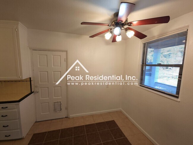 Foto del edificio - 1 br, 1 bath House - 6727 5th Street