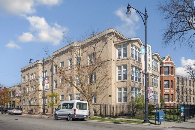 Foto del edificio - 7600 N Sheridan Rd
