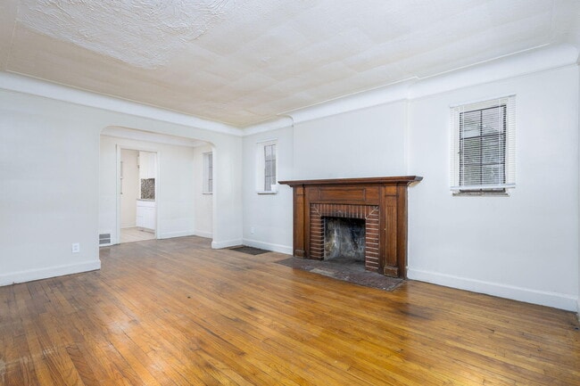 Building Photo - 16556 Ardmore St