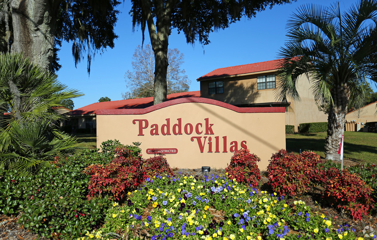 Building Photo - Paddock Villas