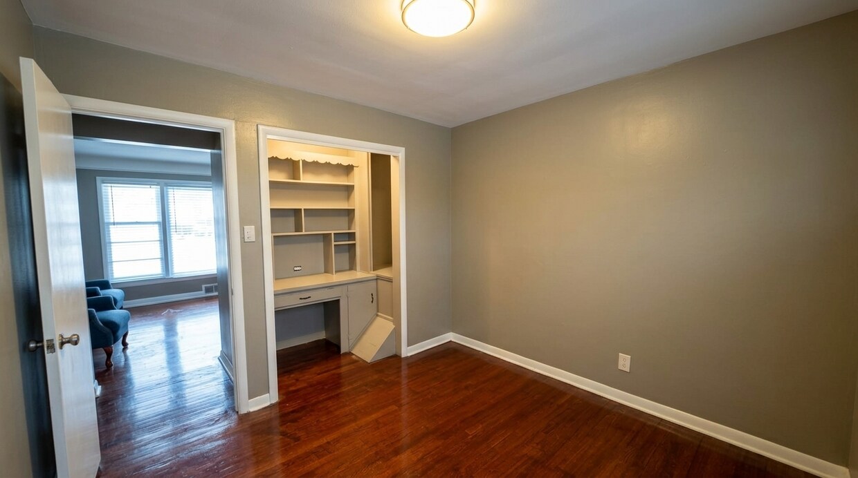 Photo - 220 Greenvale Rd (Cleveland, OH)