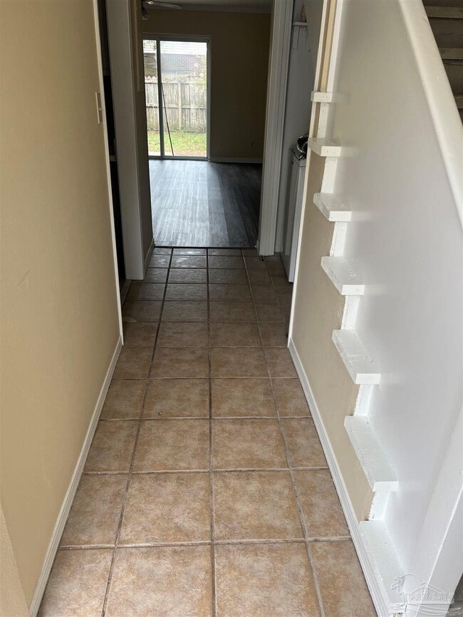 Building Photo - 3838 Belle Meade Ct