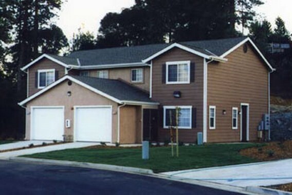 Primary Photo - Columbia Village Townhomes