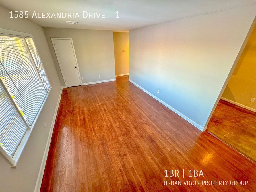 Primary Photo - 1 Bedroom / 1 Bath - Apartment