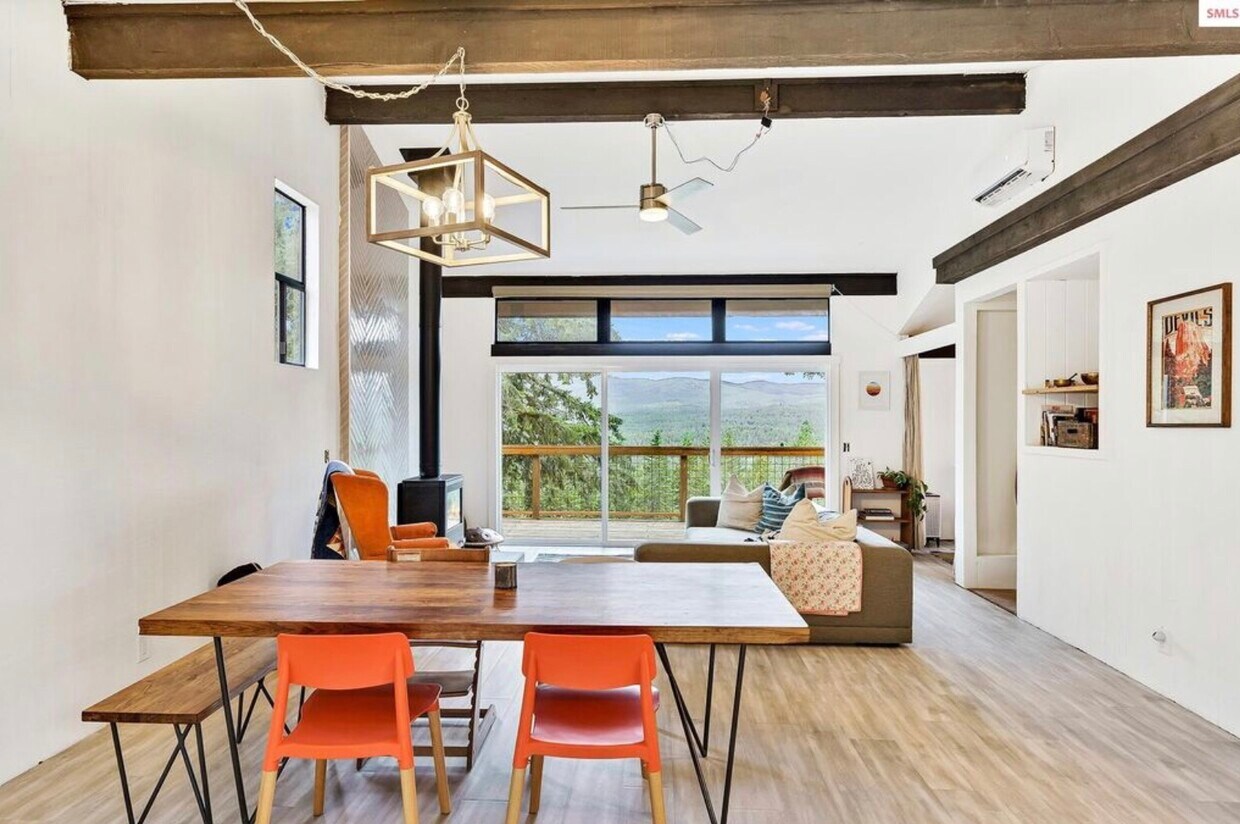 Foto principal - 275 Kelley Creek Rd
