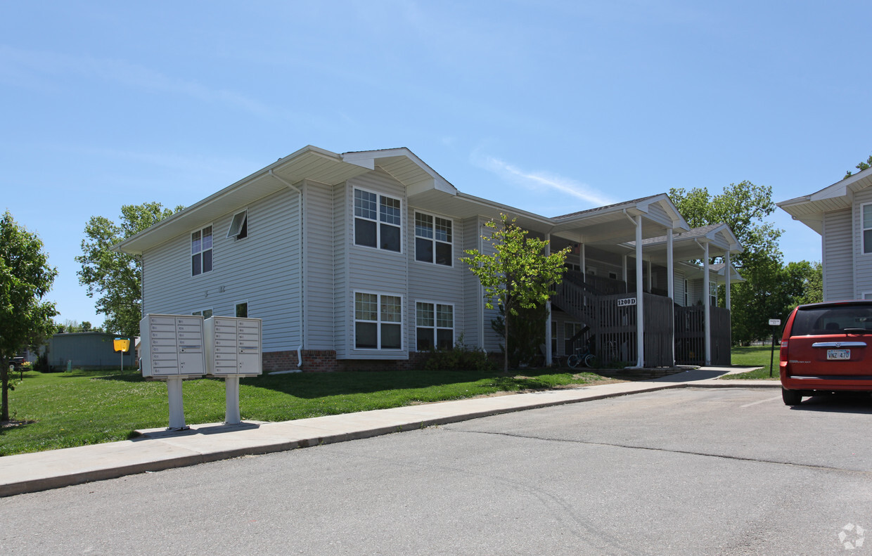 Building Photo - Valley Springs