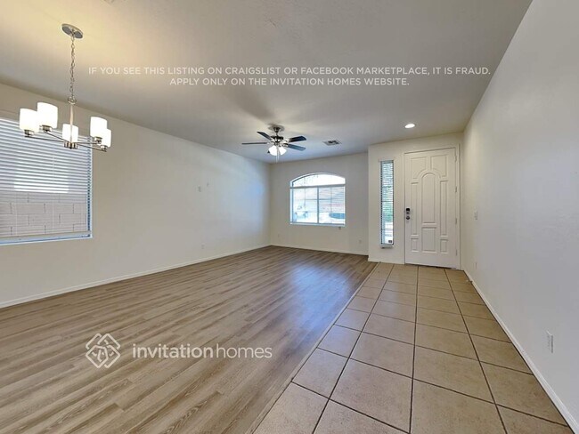 Building Photo - 5531 W Carson Rd