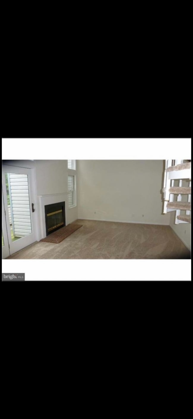 Building Photo - 5211 Birch Cir