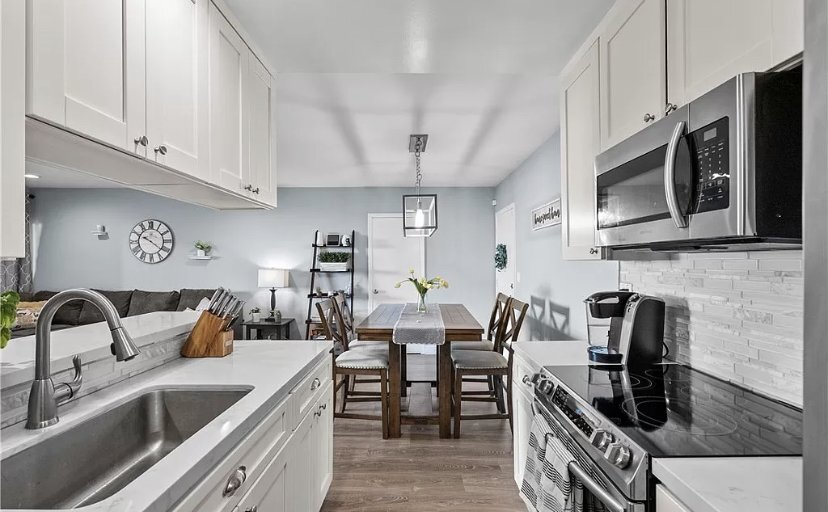 Primary Photo - This one-bedroom, one-bathroom home presen...
