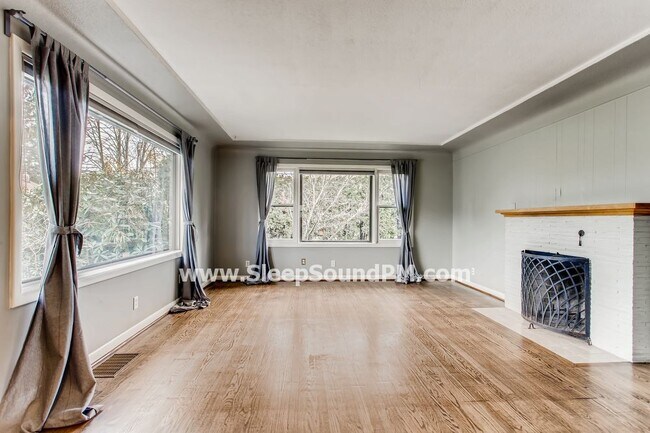 Foto del edificio - 2612 N Holman St
