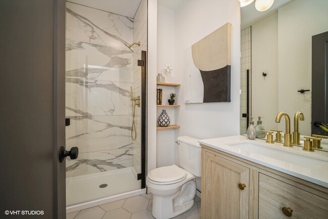 Foto del edificio - 1100 S Western Ave