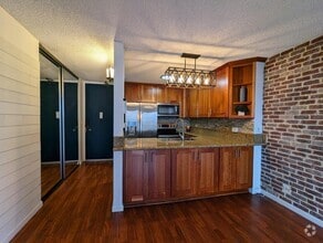 Building Photo - 98-500-500 Koauka Loop