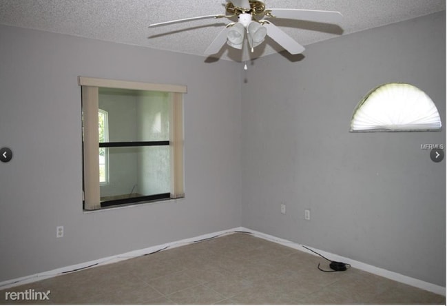 Building Photo - 3 br, 2 bath House - 36850 Lake Yale Dr.