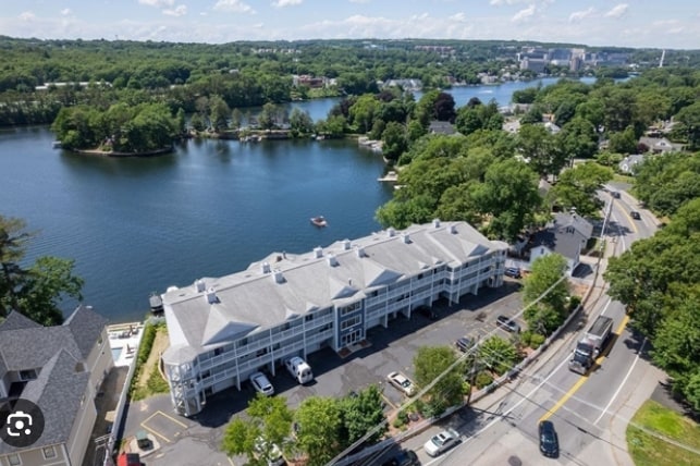 Building Photo - 190 S Quinsigamond Ave