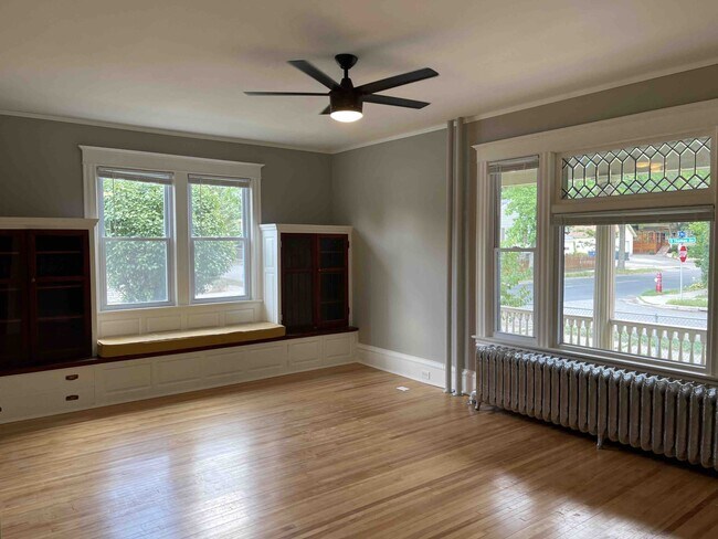 Foto del edificio - 3900 Thomas Ave S