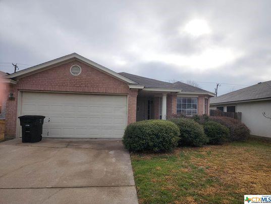 Primary Photo - 1208 Saddle Dr