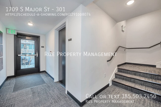 Building Photo - 1709 S Major St