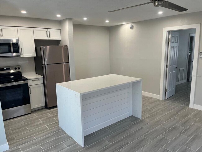 Foto del edificio - 1605 Pass a Grille Way