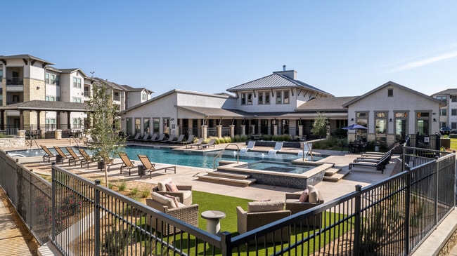 Building Photo - Windmill Ranch