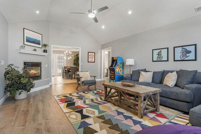 Foto del edificio - 403 Willington Ln