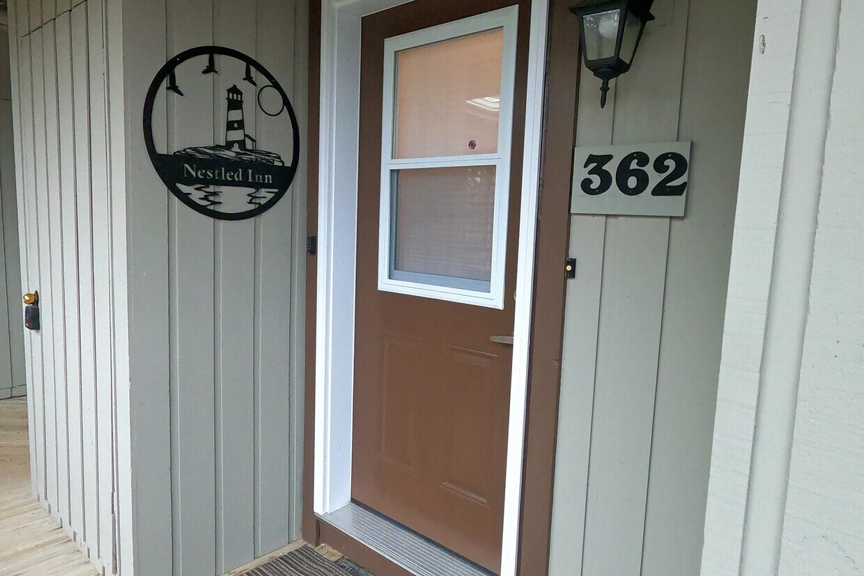 Primary Photo - 362 Mariners Way